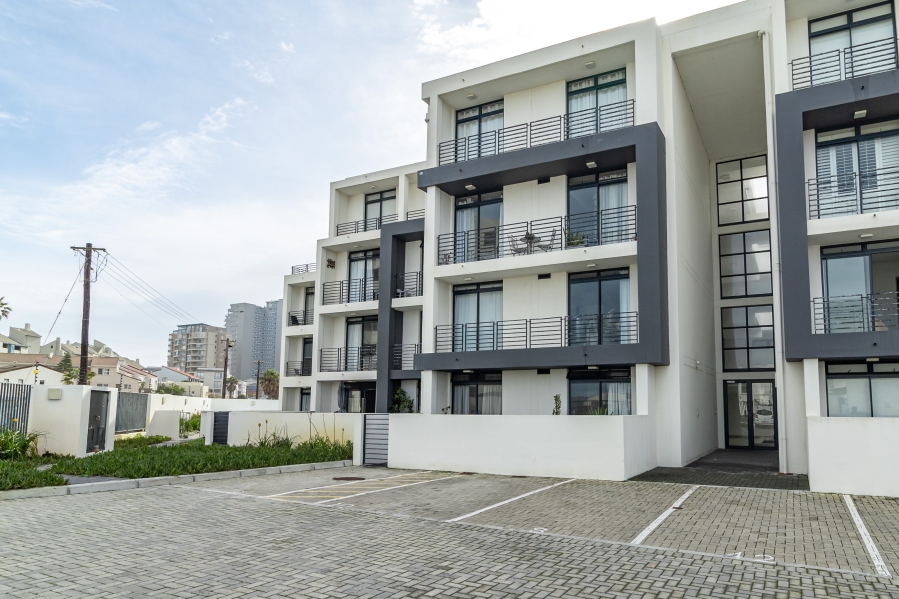 1 Bedroom Property for Sale in Bloubergstrand Western Cape